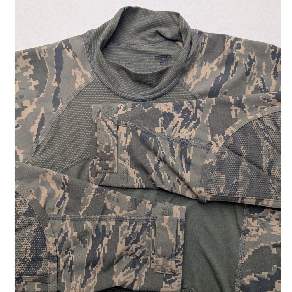 NWT Massif Combat Shirt Men Small ABU Digital Camo Non-FR Tactical Mock Neck USA